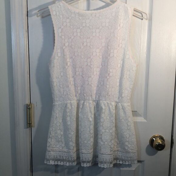 ANTHROPOLOGY One September Small Lace Peplum Sleeveless Top. Preworn, Used - Picture 9 of 16